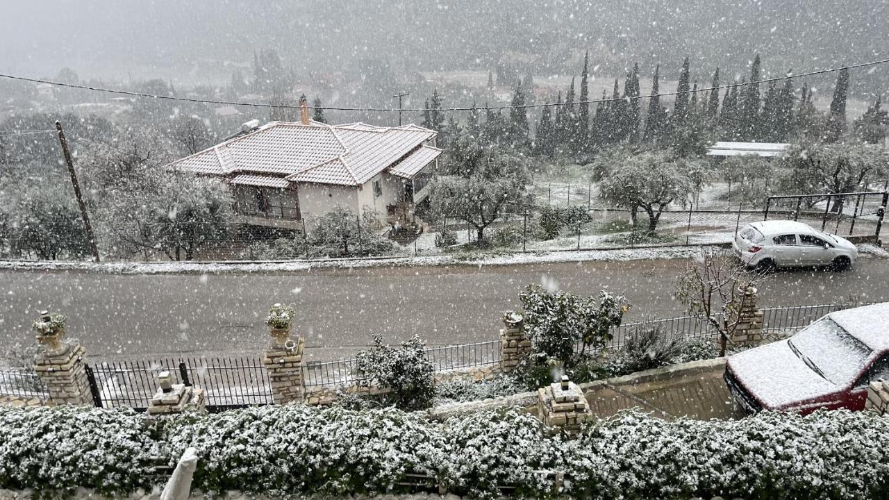Πέτρινες Μαιζονέτες ξενώνας Αίγιο Εξωτερικό φωτογραφία